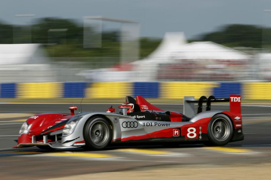  Audi R15 TDI Plus 2010 года  (фото 11 из 40)